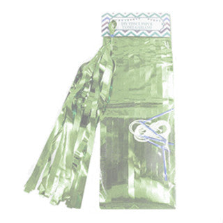Metallic Tassel Garland (Light Green Shadow)
