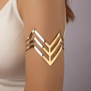 Elegantly Designed Bracelet