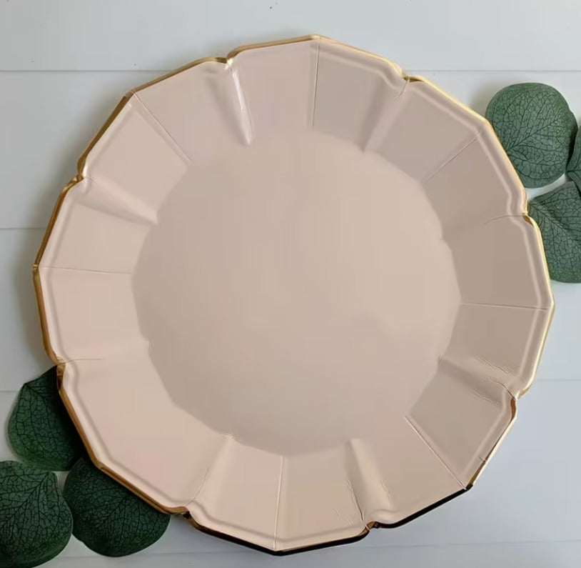 10 pcs Scalloped Paper Plate Set with Gold Foil Accents