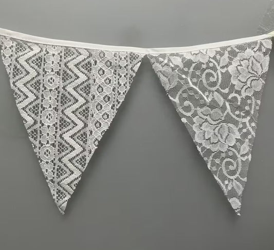 Vintage Lace Garland – 2.9 Meters