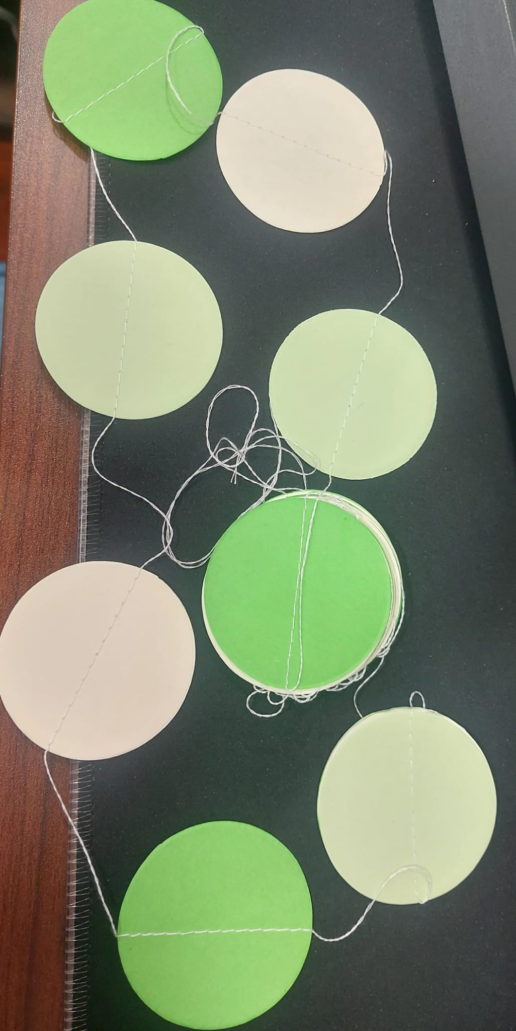Paper Circle Garland – Green/Light Green and White