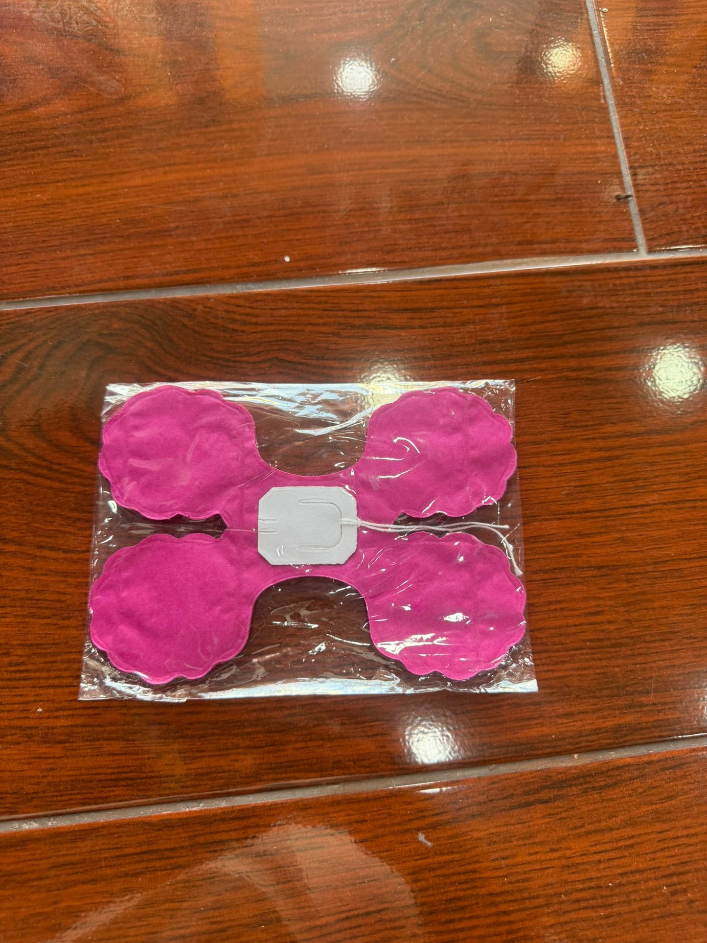 Four-Leaf Clover Garland - Dark Pink