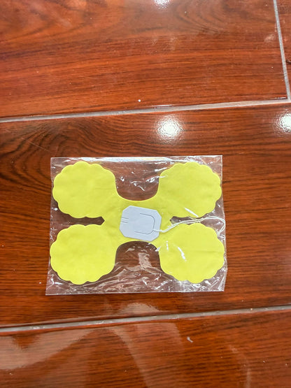 Four-Leaf Clover Garland - Light Yellow