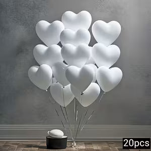 20 White Heart Latex Balloons